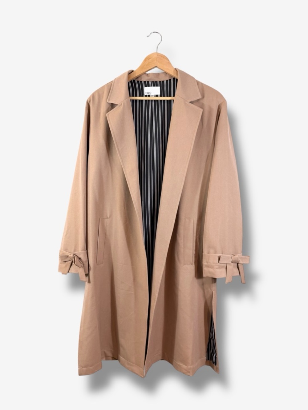 Classic Trench Coat Size M DR2 Tan Notched Lapel Bow Cuff Chic Spring Minimalist